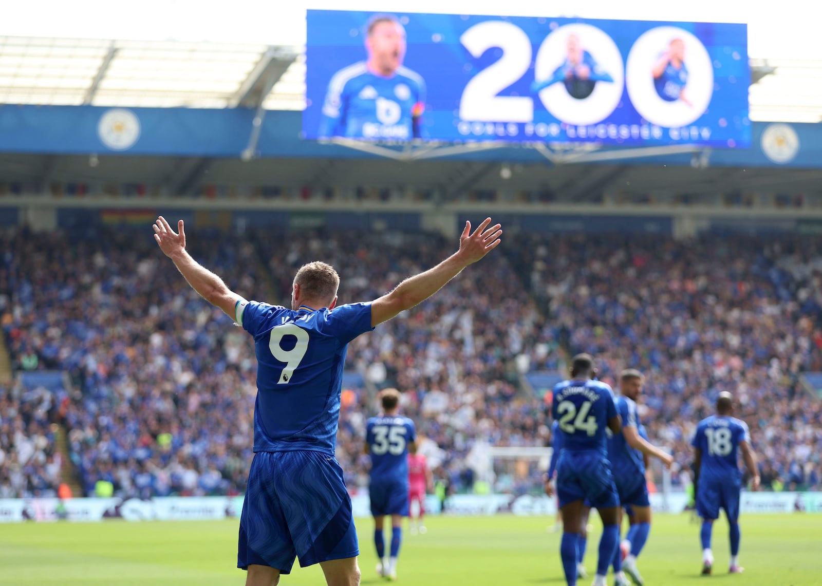 Leicester City's Jamie Vardy celebrates after scoring his sides first goal during the English Premier League soccer match between Leicester City and Ipswich Town at King Power Stadium, Leicester, England, Sunday, May 18, 2025. (Nigel French/PA via AP)
