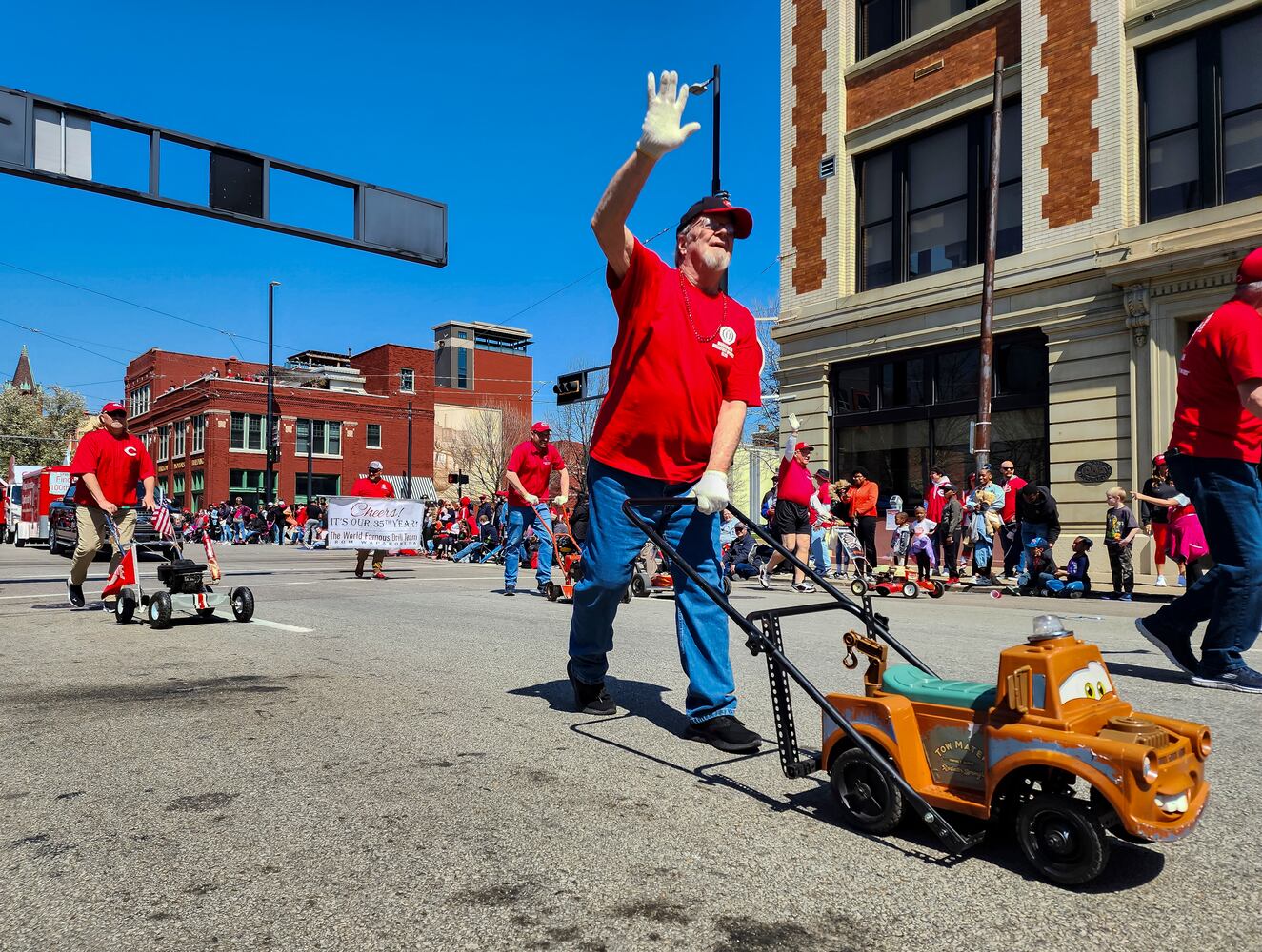 033023 Reds Parade