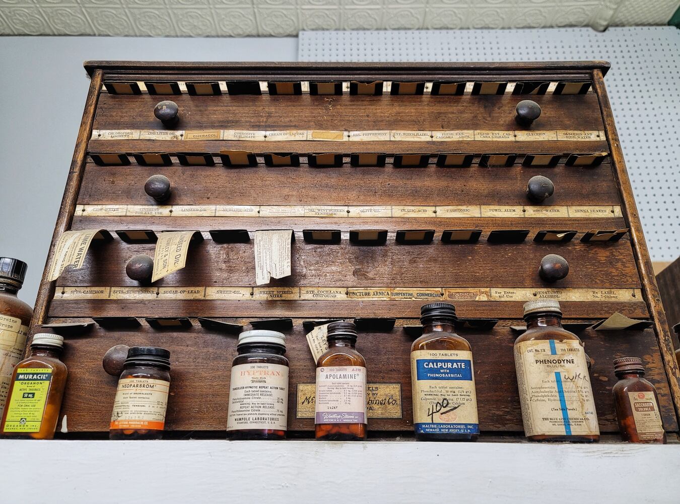012721 Hughes Pharmacy Hamilton