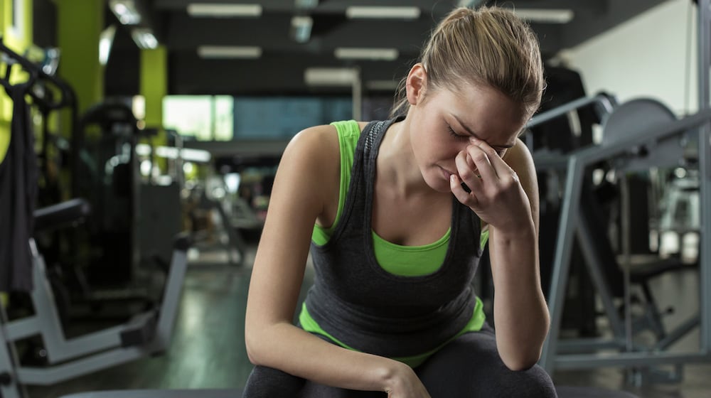 Most experts agree that if you wish to exercise and have cold symptoms such as stuffy nose without fever, watery eyes, sneezing or scratchy throat, working out moderately is okay. However, anything beyond this should be checked by your doctor. ISTOCK