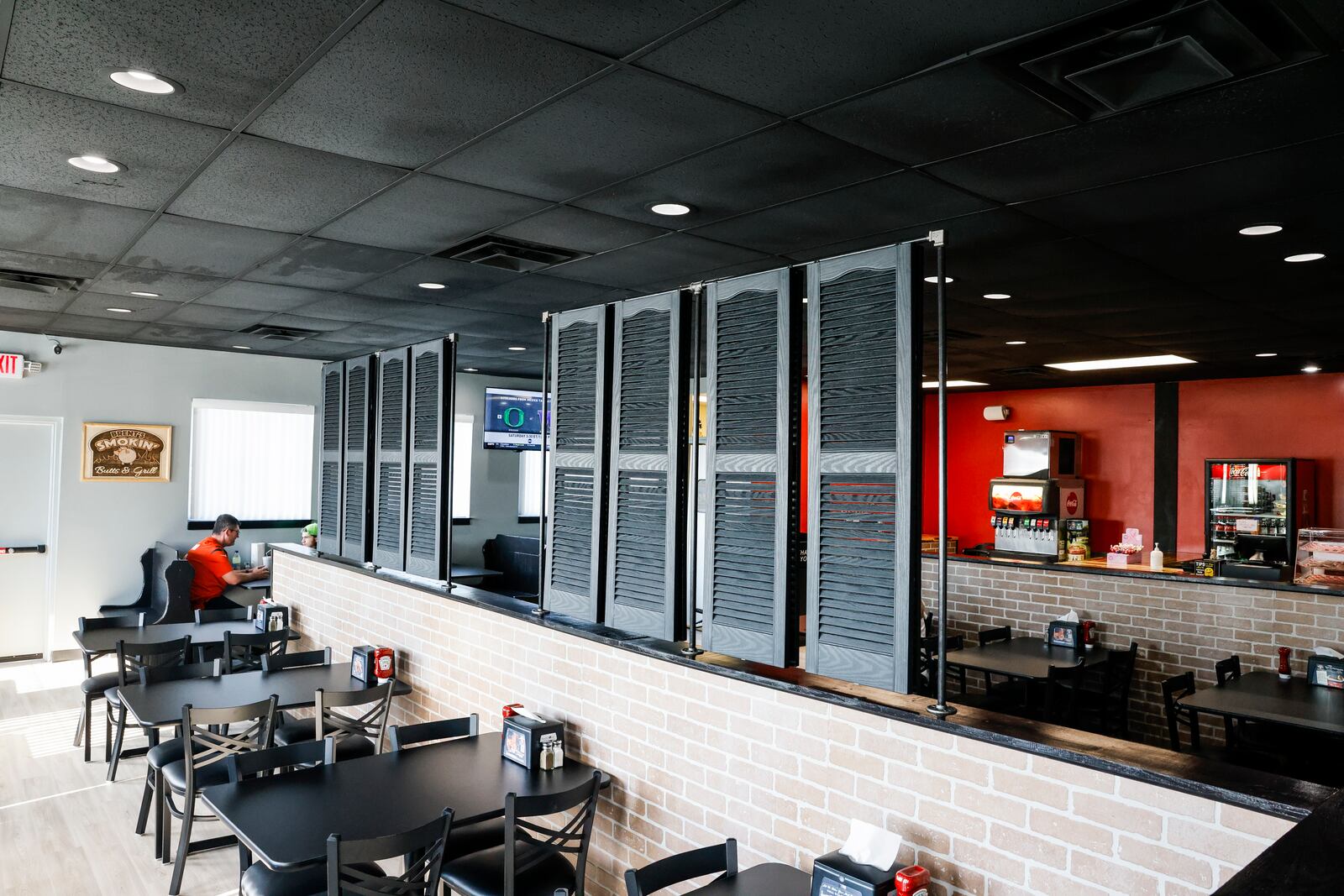 Brent's Smokin' Butts & Grill has moved from their downtown location to a new location at 640 N University Blvd. in Middletown. NICK GRAHAM/STAFF