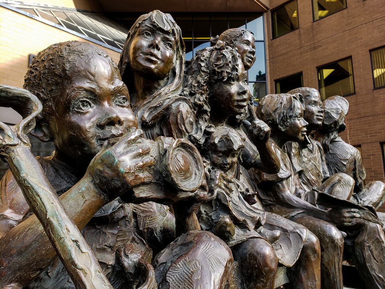photo tour of the sculptures in Hamilton