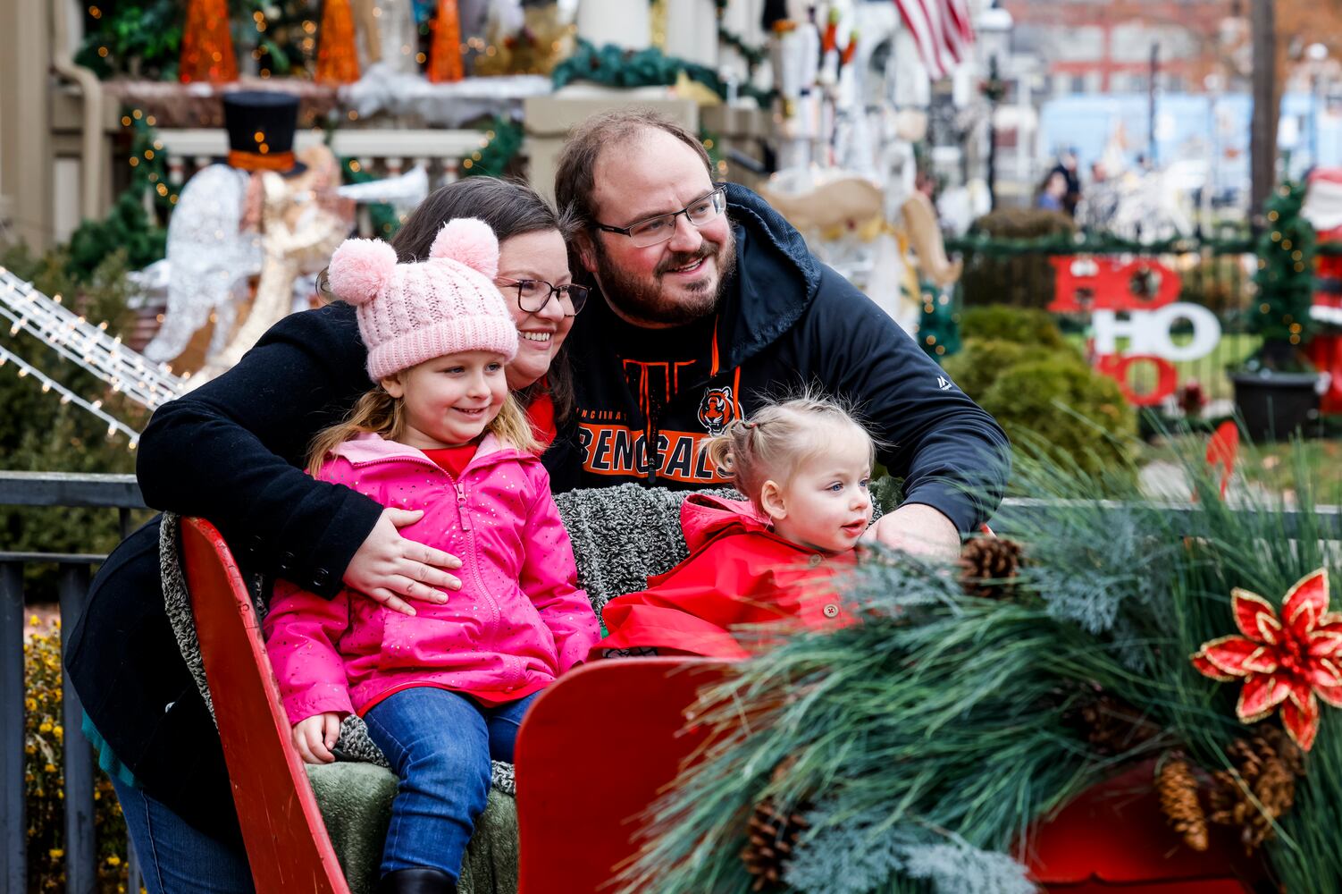 120521 German Village Christmas Walk