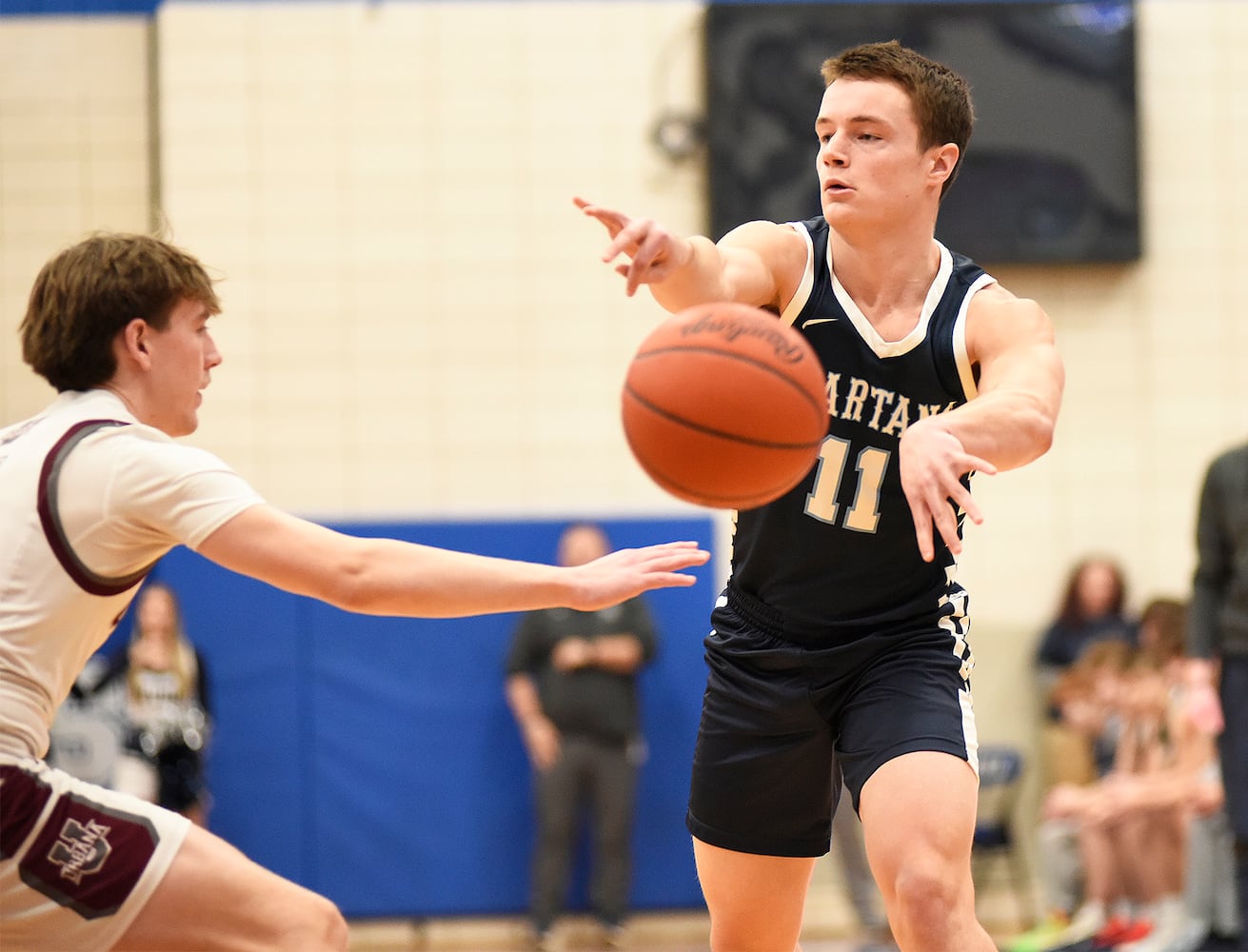 Oakwood vs. Kenton Ridge, Urbana vs. Valley View boys basketball