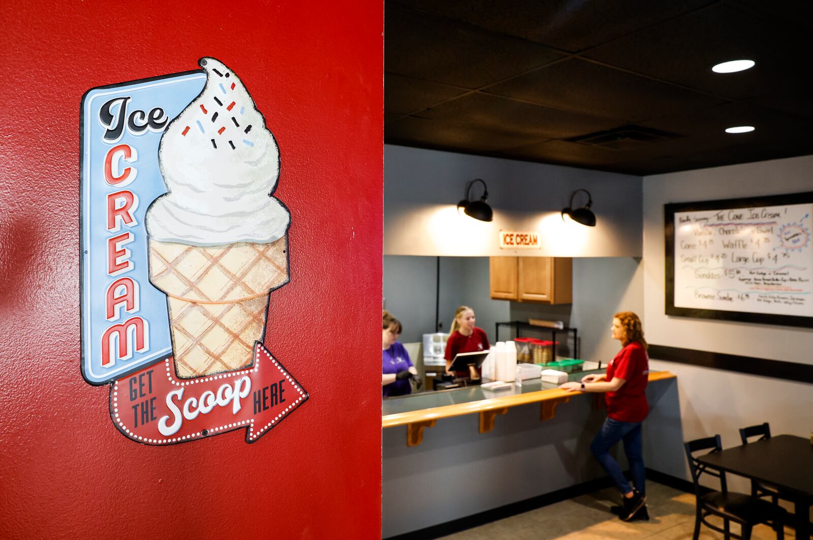 Brent's Smokin' Butts & Grill has moved from their downtown location to a new location at 640 N University Blvd. in Middletown. They are now serving soft serve ice cream. NICK GRAHAM/STAFF
