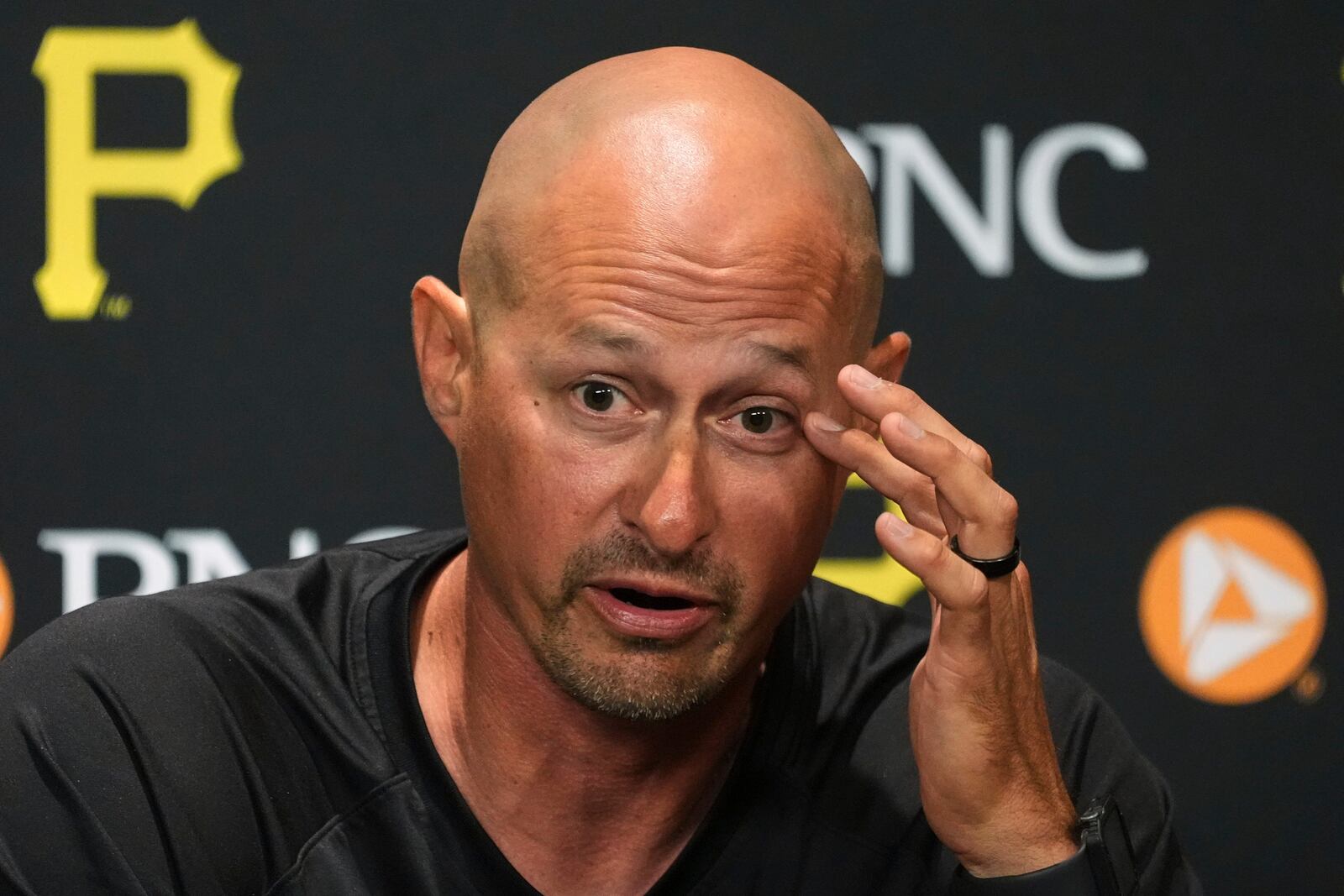 Don Kelly, the Pittsburgh Pirates new manager, talks with reporters before a baseball game against the Atlanta Braves in Pittsburgh, Friday, May 9, 2025. (AP Photo/Gene J. Puskar)