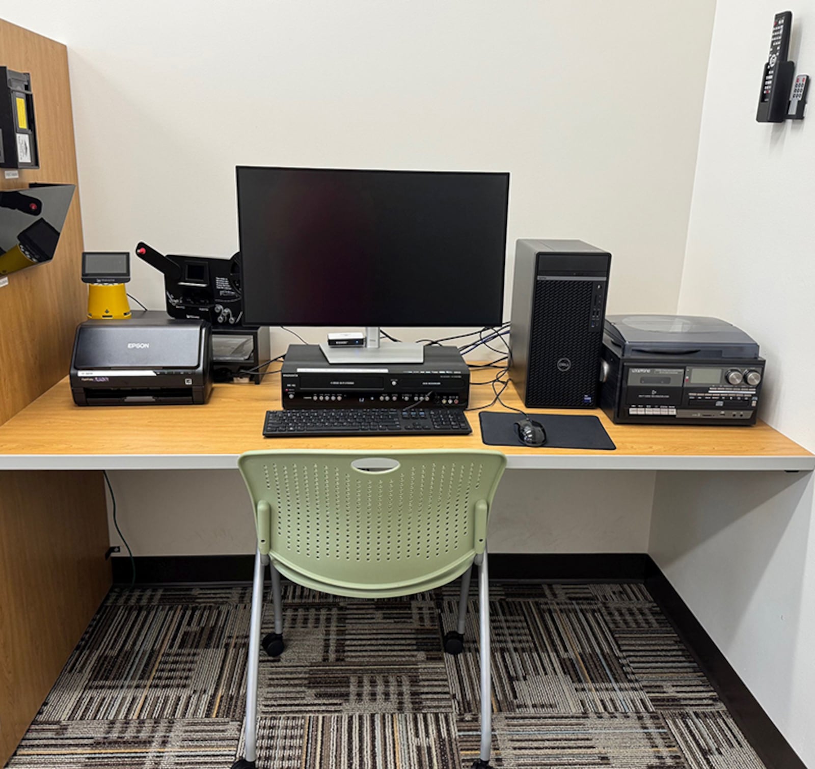 The Lane Libraries Community Technology Center in Hamilton offers a new Memory Lab. Provided.