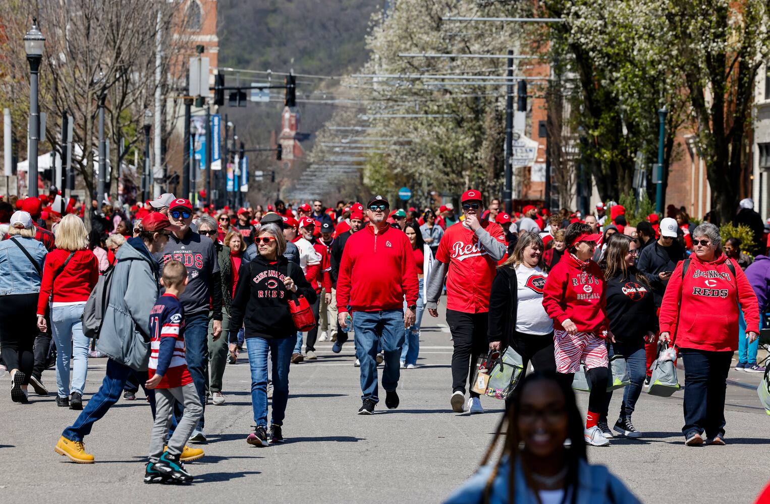 033023 Reds Parade