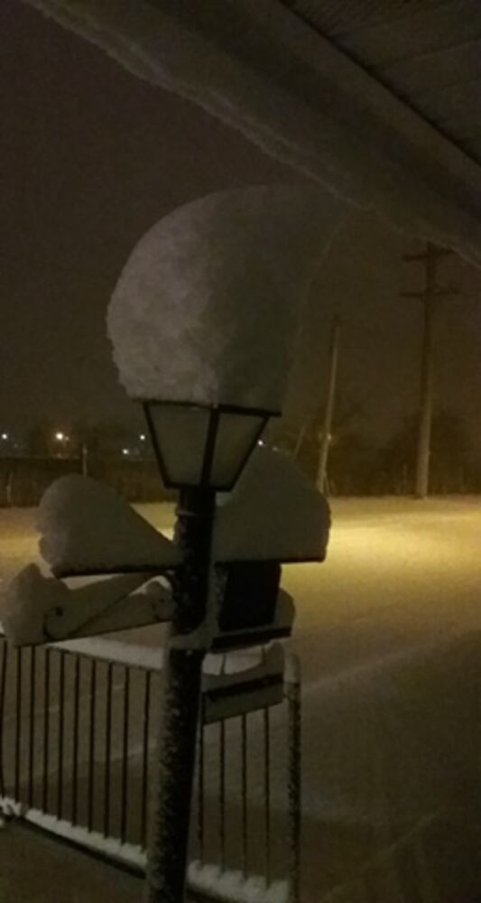 Snowstorm hits area on first day of spring