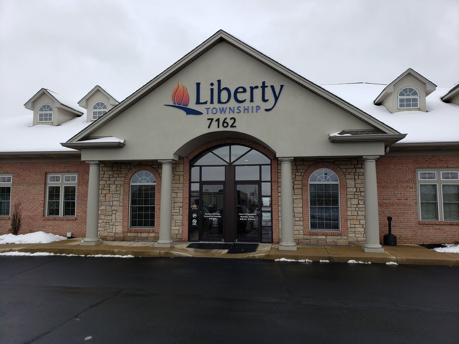 Liberty Twp. is saving money on a new administration center/sheriff’s outpost by switching locations. The township shaved another $1.2 million off the estimate bringing it down to $3.8 million. Originally the trustees planned to build on the site where the meeting building is on Princeton Road but a $1.8 million site clearing bill caused them to change course. This is the current Liberty Township office at 7162 Liberty Centre Drive. NICK GRAHAM/STAFF