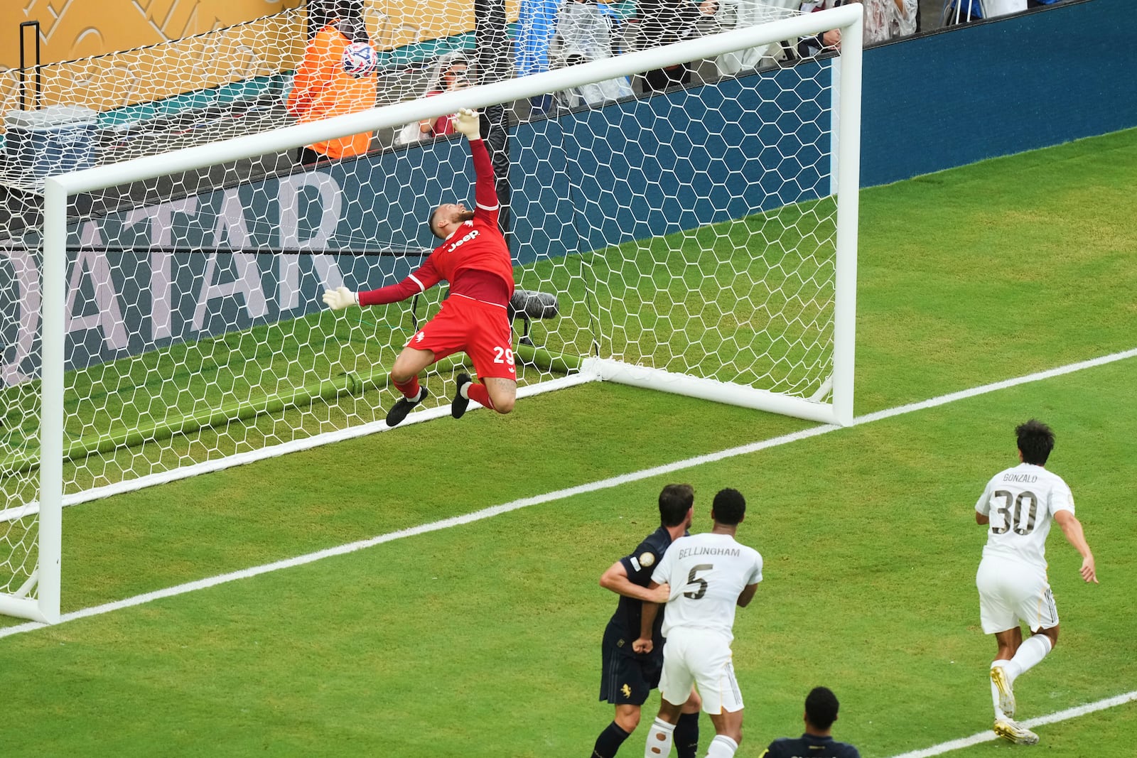 Real Madrid's Gonzalo Garcia (30) scores the opening goal during the Club World Cup round of 16 soccer match between Real Madrid and Juventus in Miami Gardens, Fla., Tuesday, July 1, 2025. (AP Photo/Marta Lavandier)