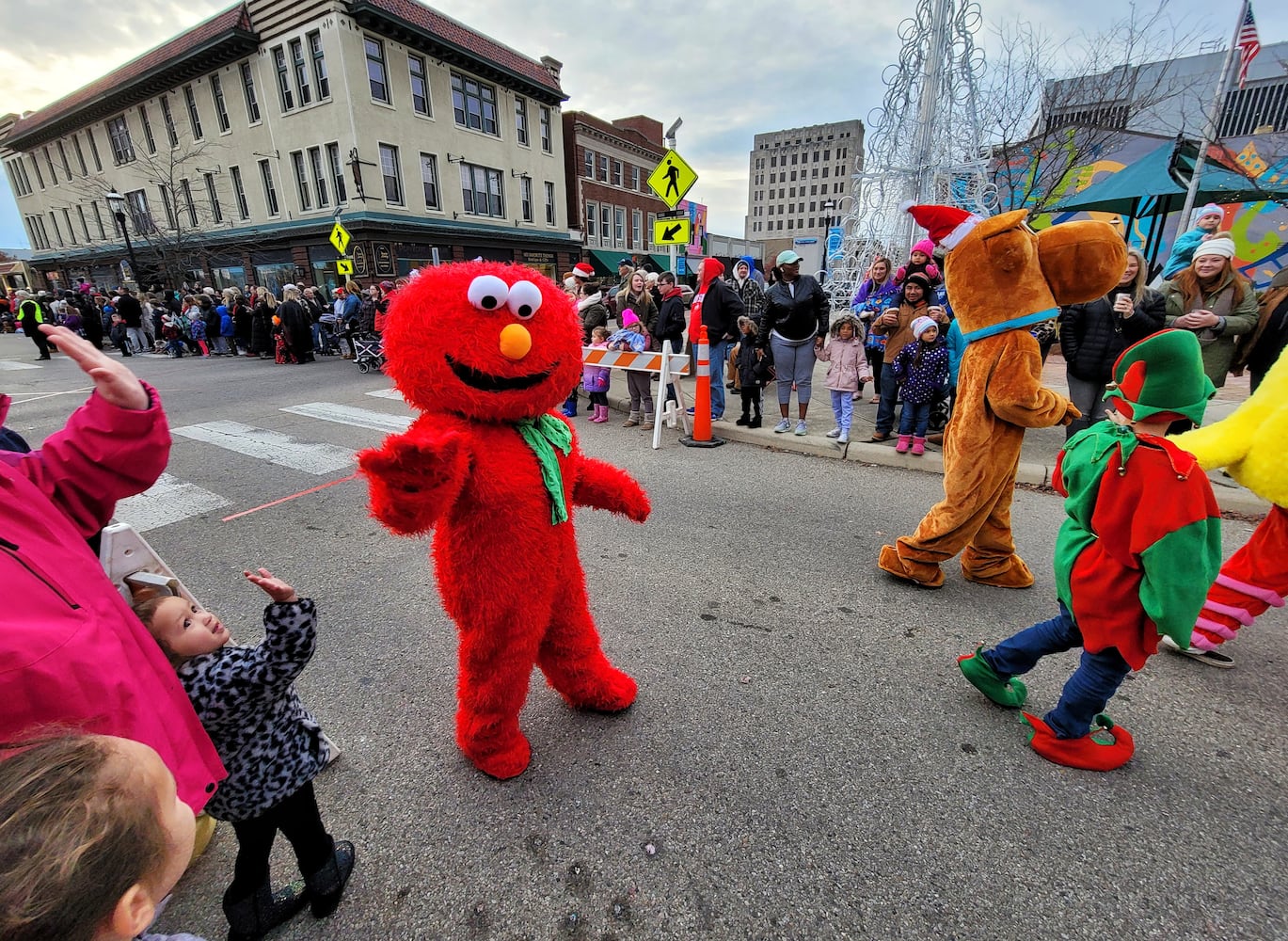 112721 Middletown Santa parade