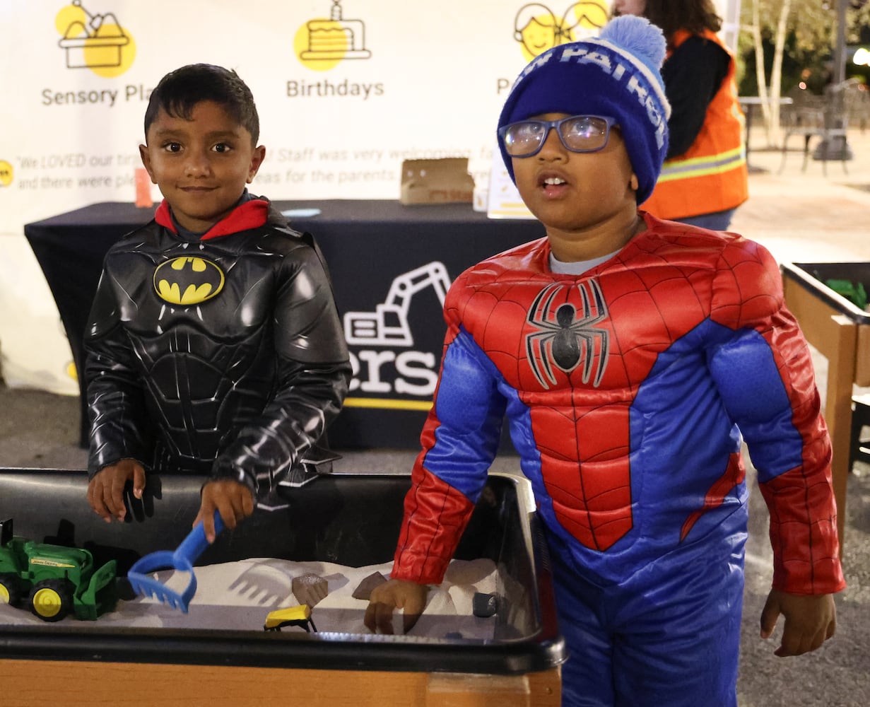 DDN 102225 Austin Landing Trunk or Treat