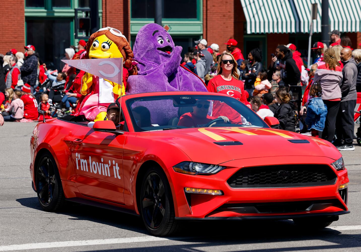 033023 Reds Parade