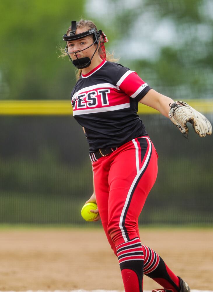 Lakota West beats Fairfield in D-1 district softball championship