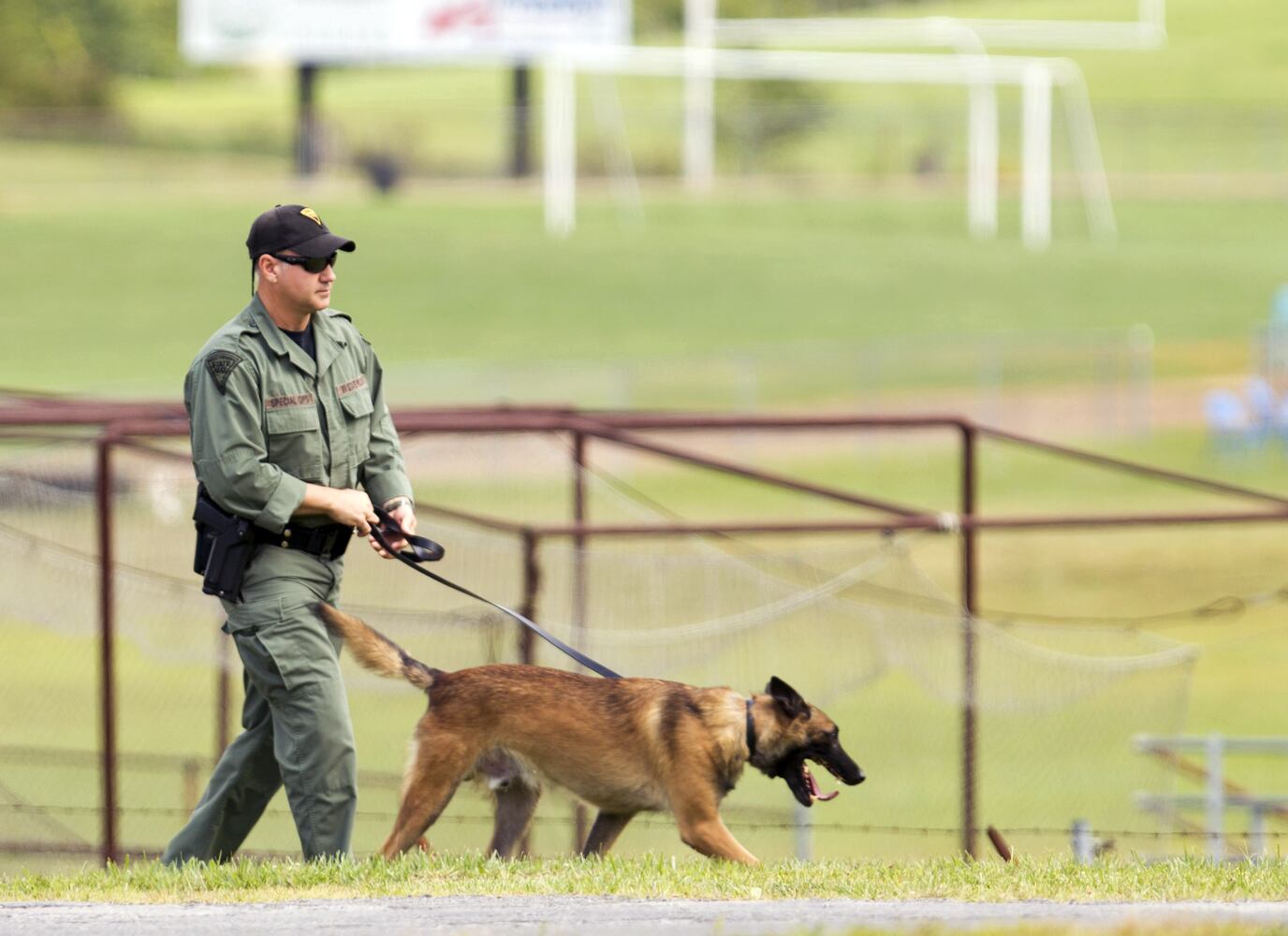 News hounds (8/27/15)