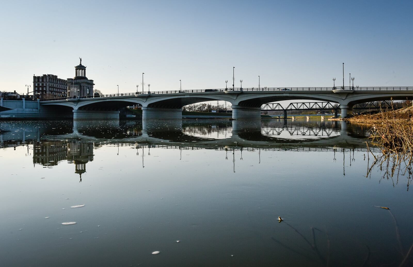 About 60 people attended a meeting Wednesday in Hamilton to give suggestions about what they would like to see happen along the city’s riverfront. NICK GRAHAM/STAFF