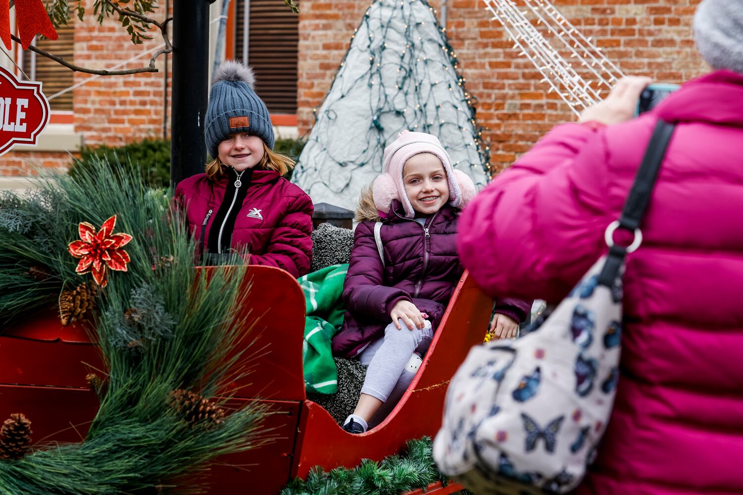 120521 German Village Christmas Walk