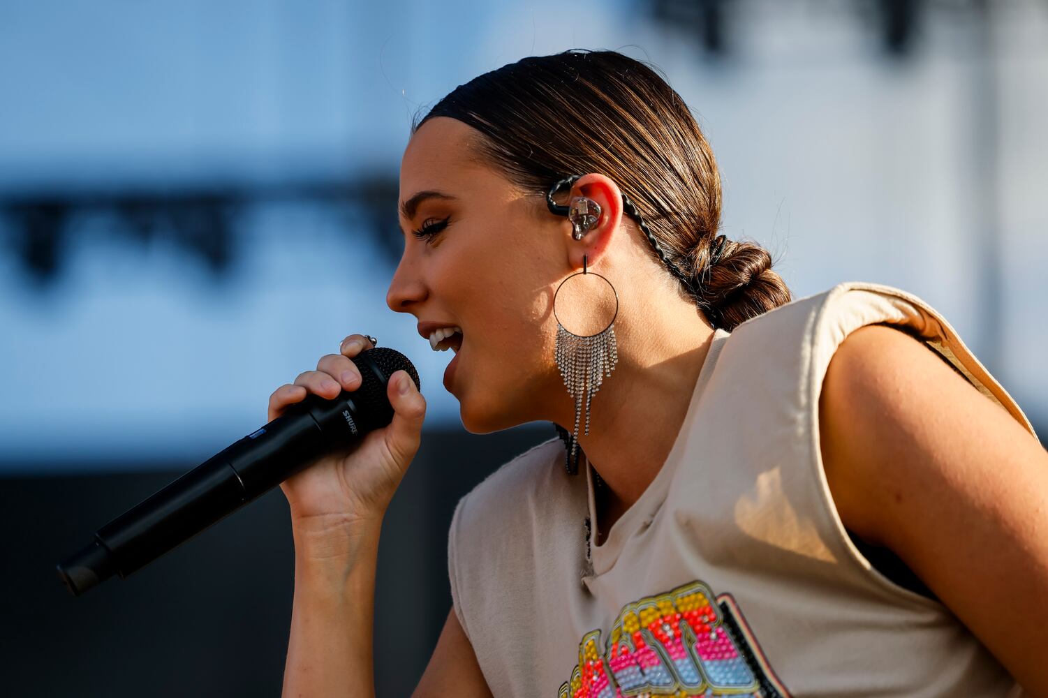 081223 VOA Country Music Festival Day 3