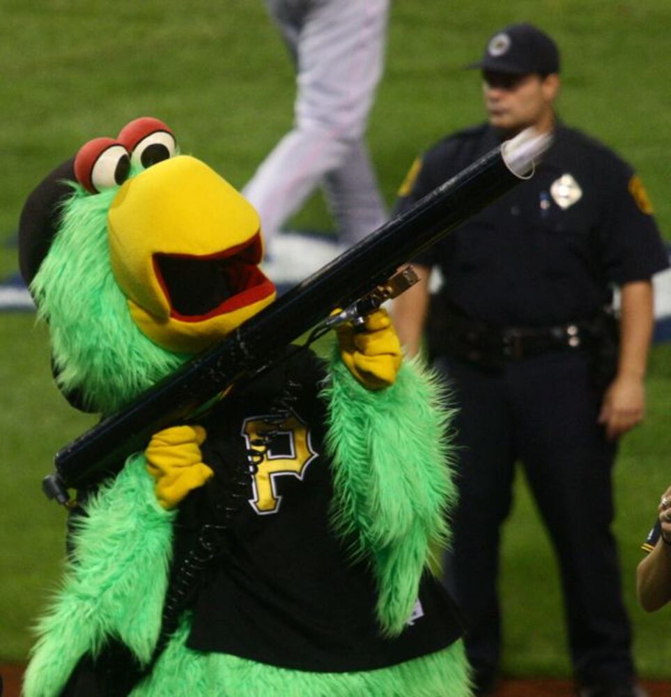 Wild card game: Reds at Pirates