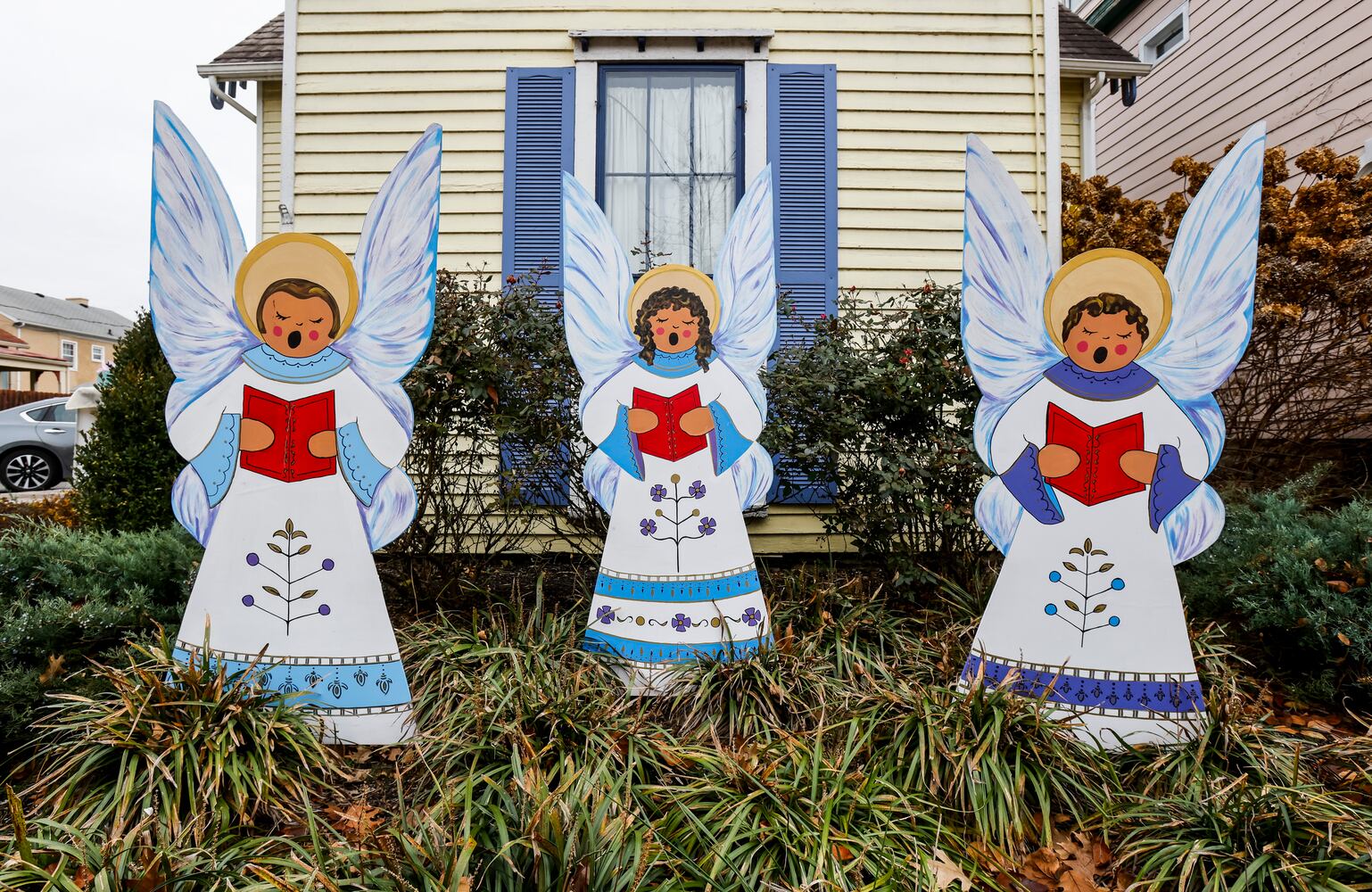 120521 German Village Christmas Walk