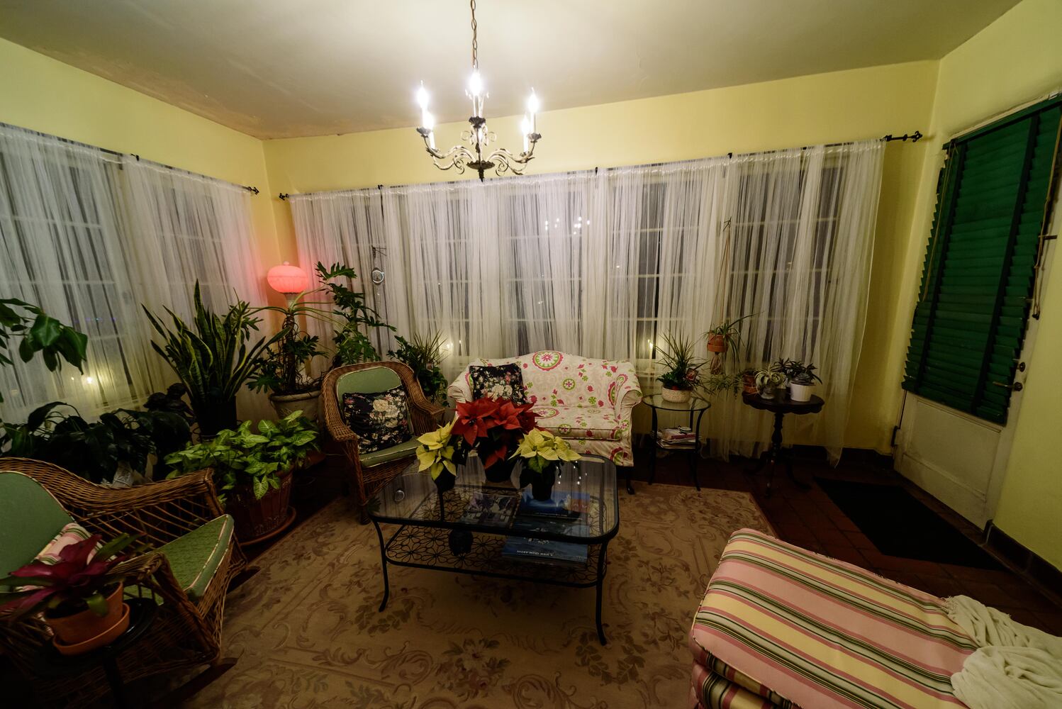 PHOTOS: South Main Candlelight Tour of Homes in Middletown