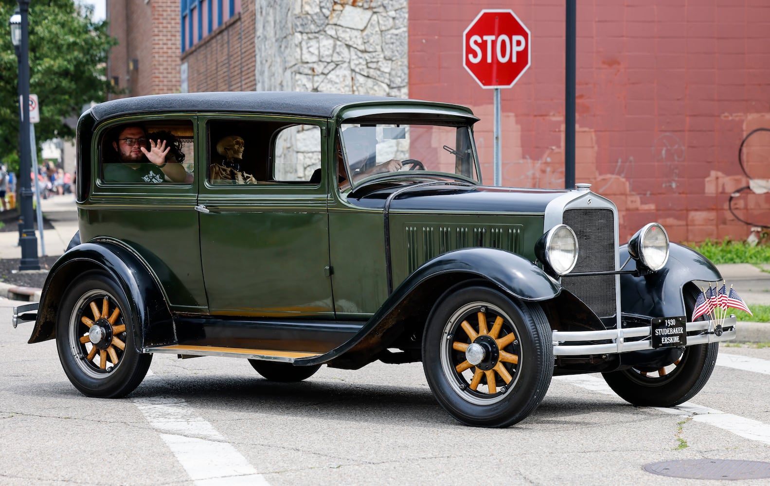 072322 car parade