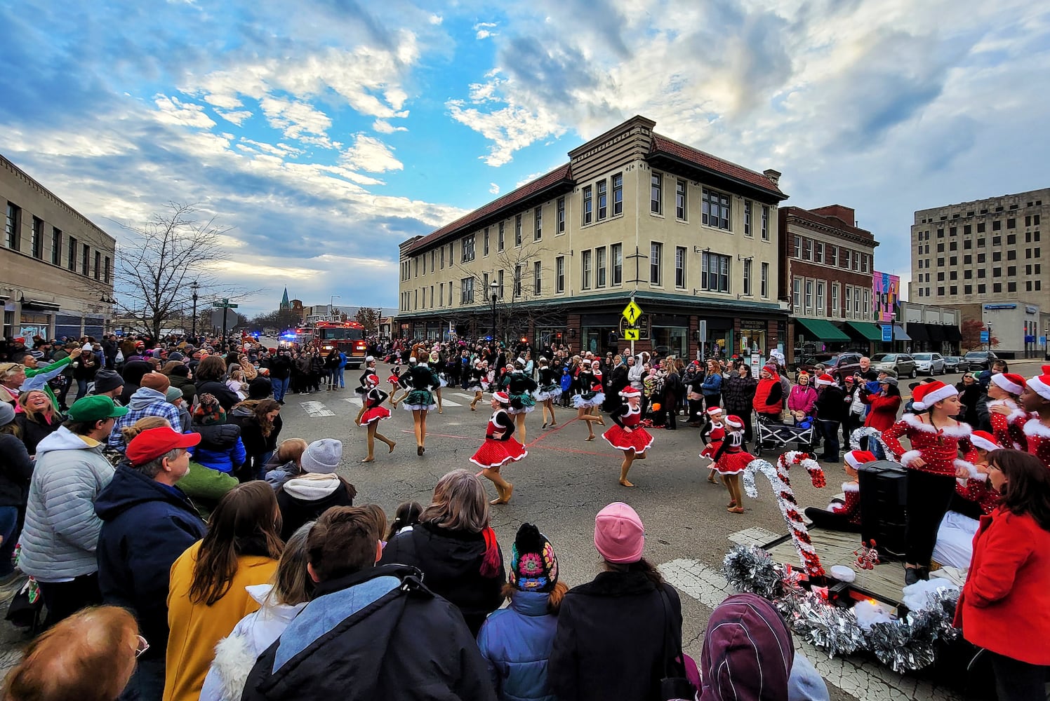112721 Middletown Santa parade