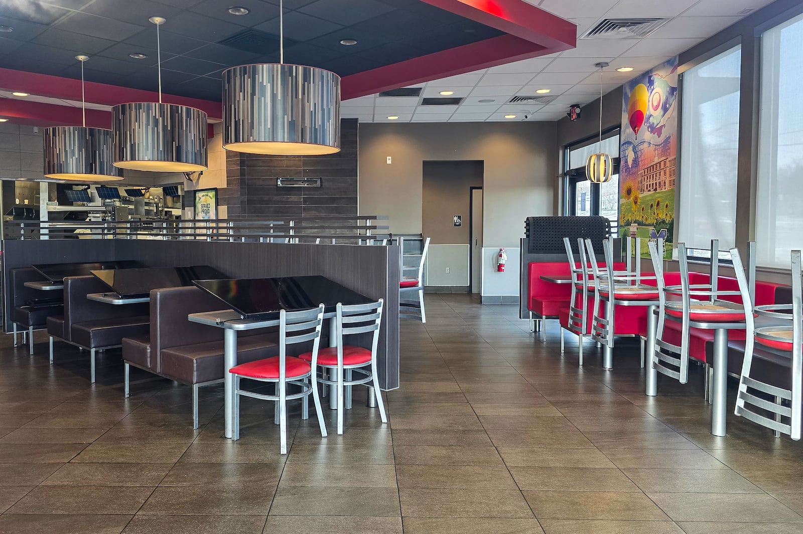 The Middletown Hardee's location has "permanently closed," according to a sign posted at the restaurant. NICK GRAHAM/STAFF