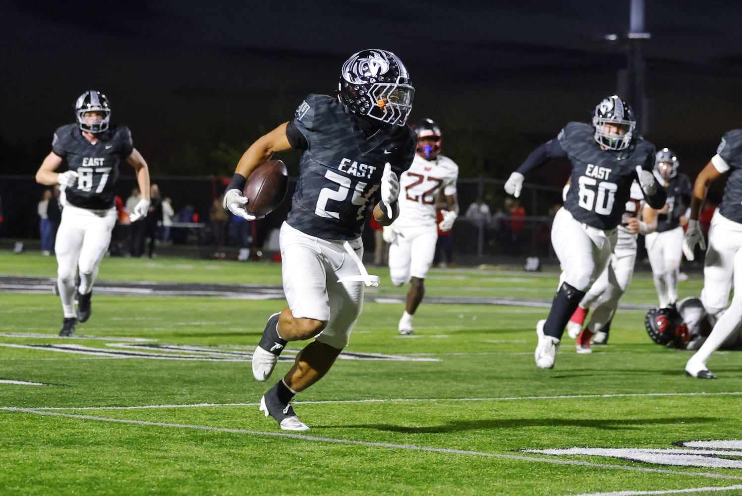 102425 Lakota East-West football