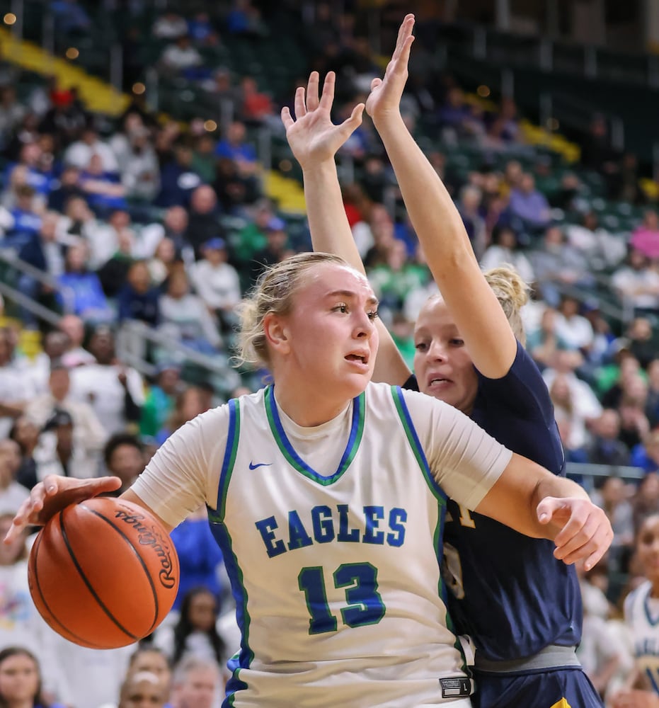 DDN 031226 Chaminade Julienne Copley