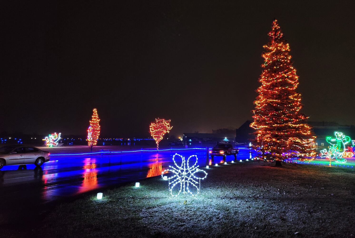 113020 Light Up Middletown