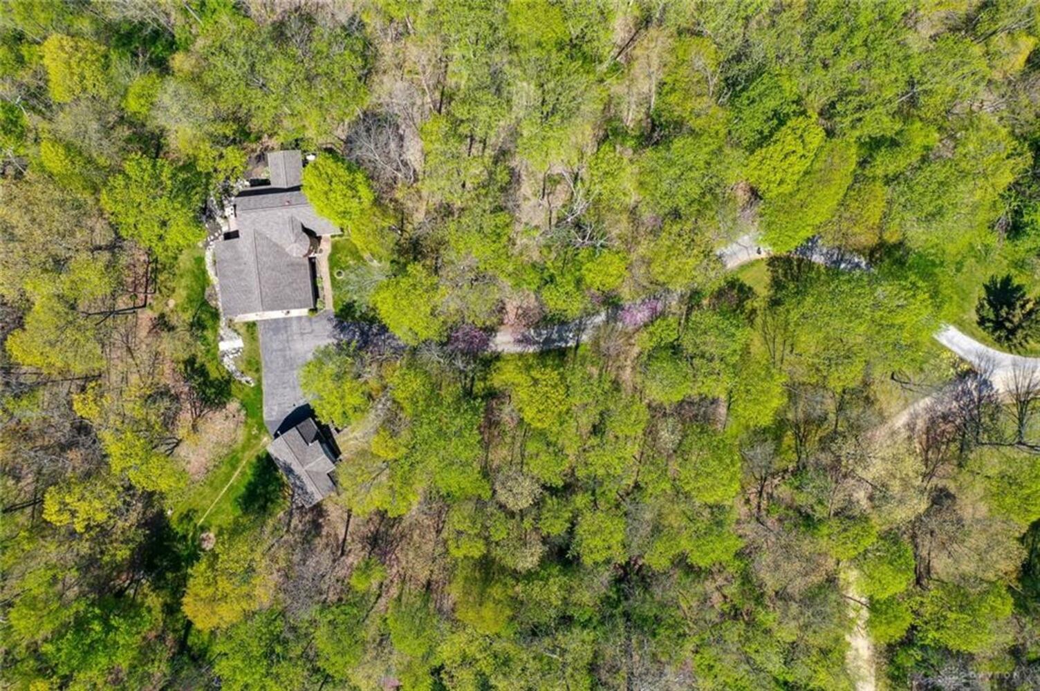PHOTOS: Unique silo-designed home on 4 acres near Spring Valley listed on market