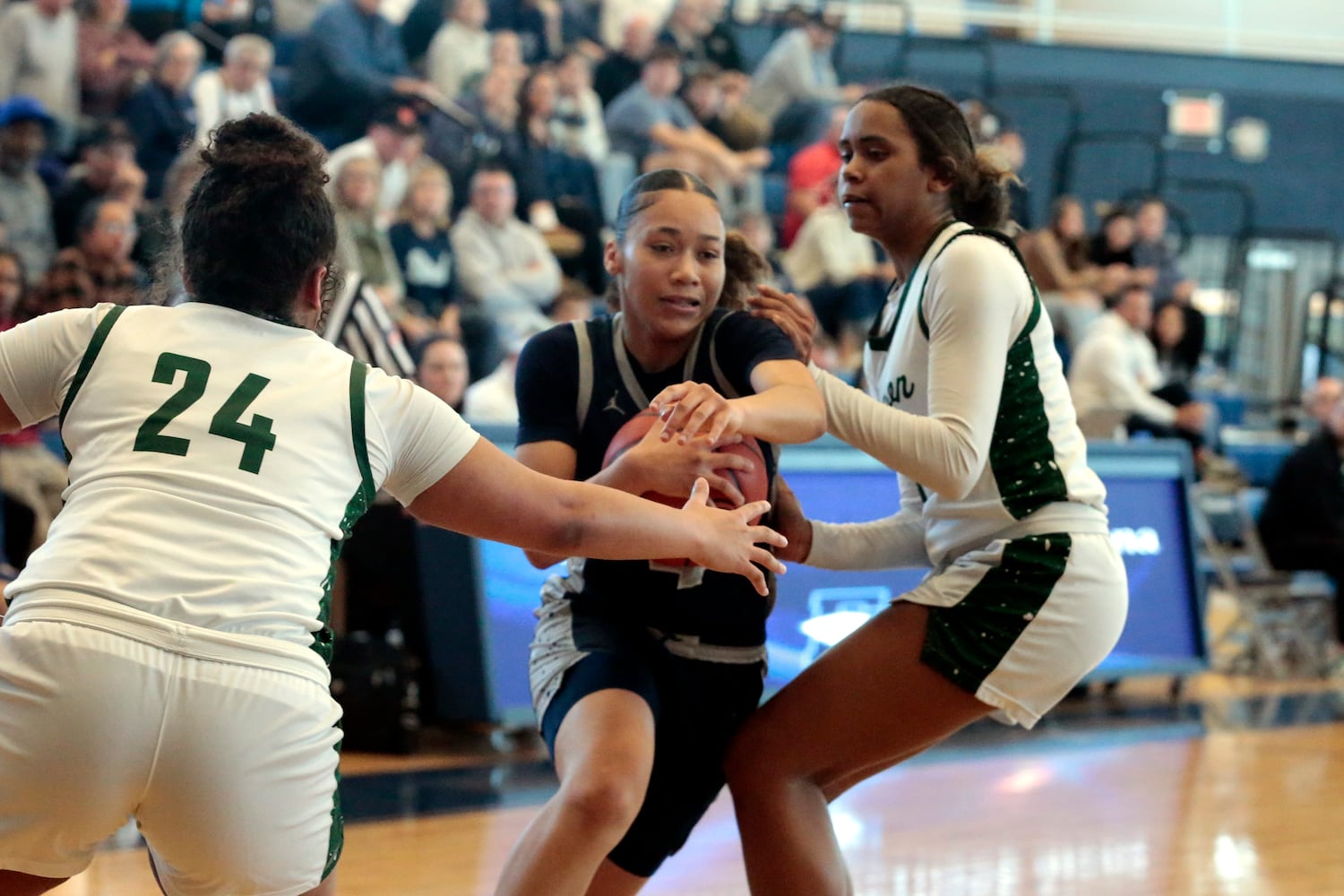 Fairmont Mason basketball