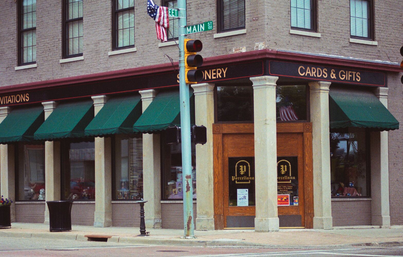 PHOTOS Journal-News July 2001