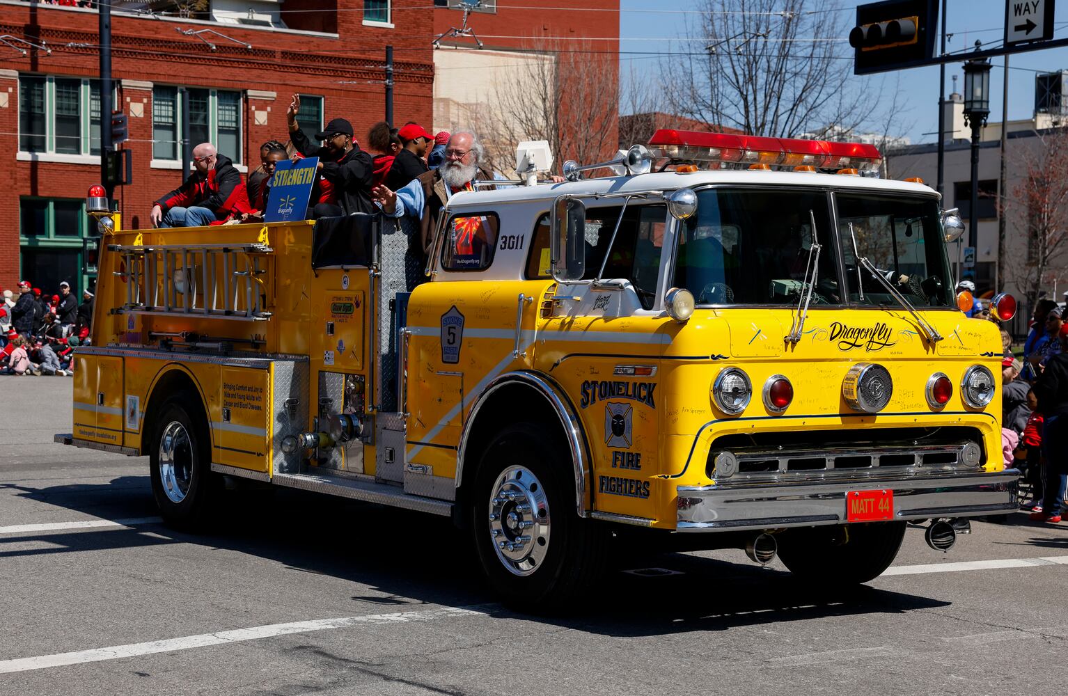 033023 Reds Parade