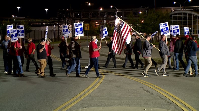 United Auto Workers at GE Aerospace in Evendale plant near Cincinnati are on strike. Adam Schrand/WCPO