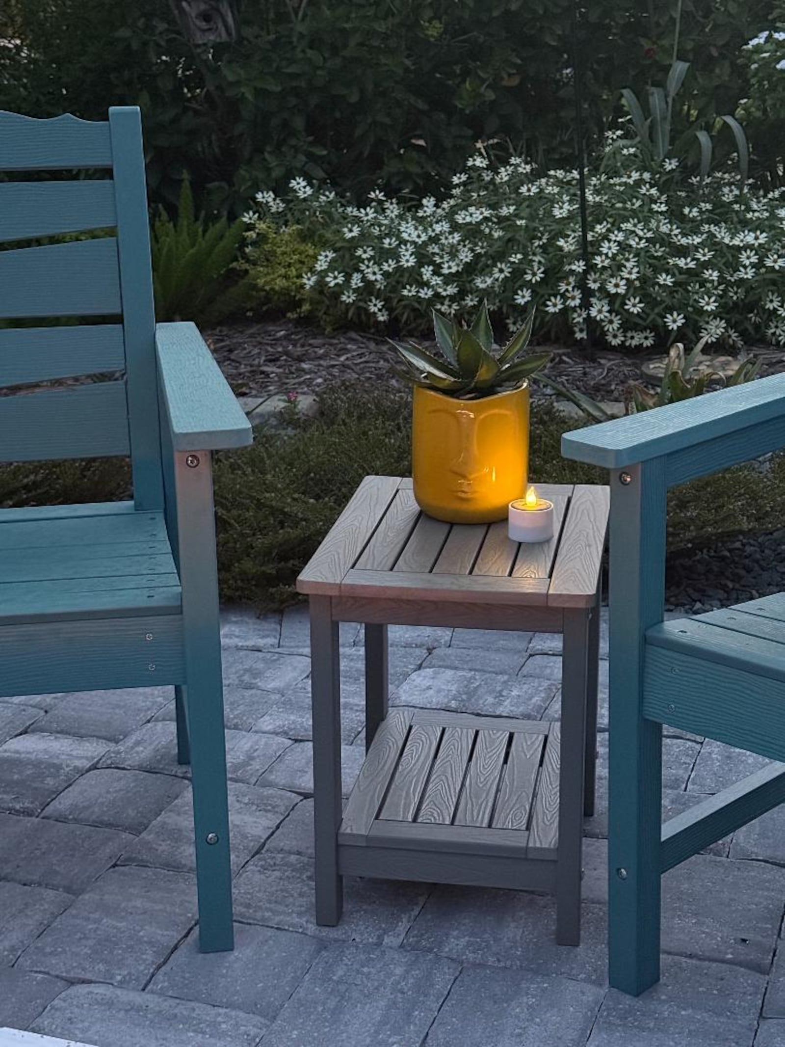 Intersperse solar tea lights around your outdoor space for a cozy glow. KATHY MYERS/CONTRIBUTED