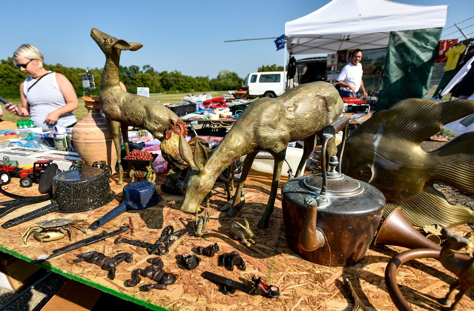 World's longest yard sale runs through Butler County