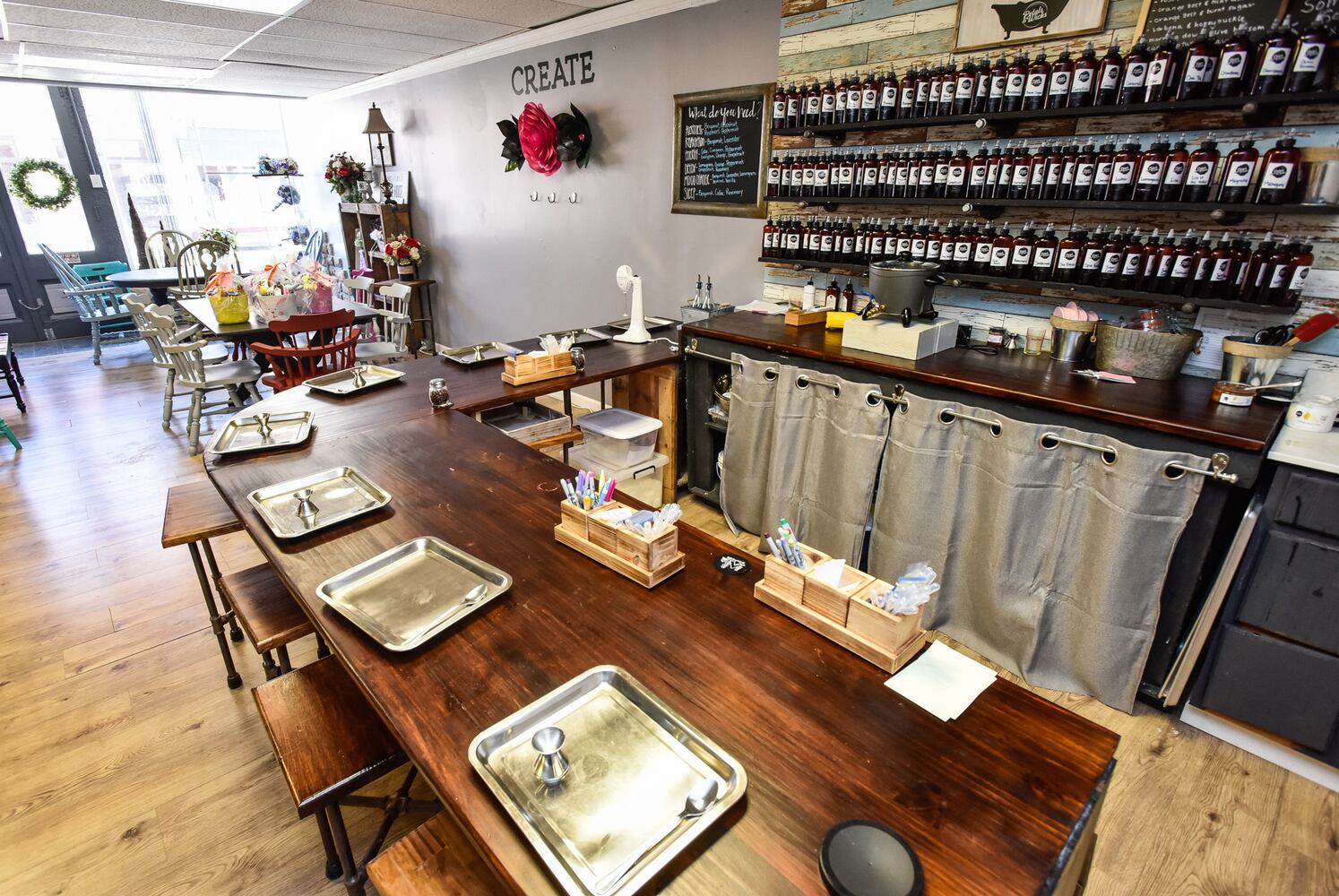 Petals & Wicks on Main Street in Hamilton expanding