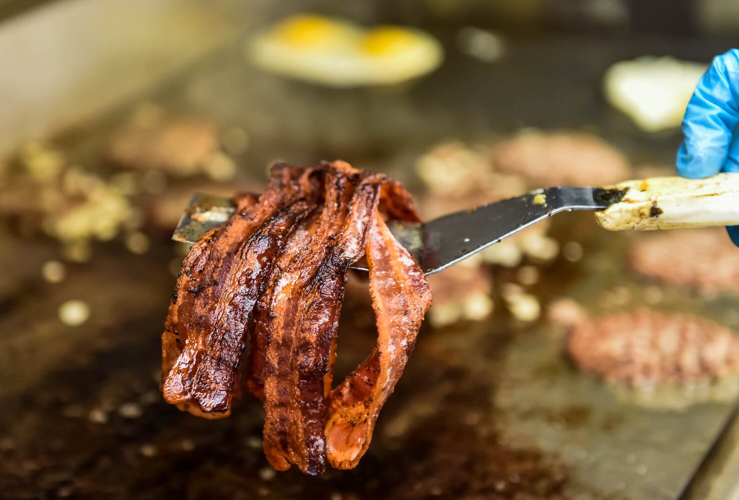 Red's Hamburger Shop open under new ownership in New Miami