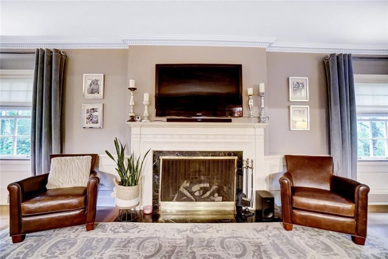 PHOTOS: Georgian Colonial in Oakwood listed for $769K