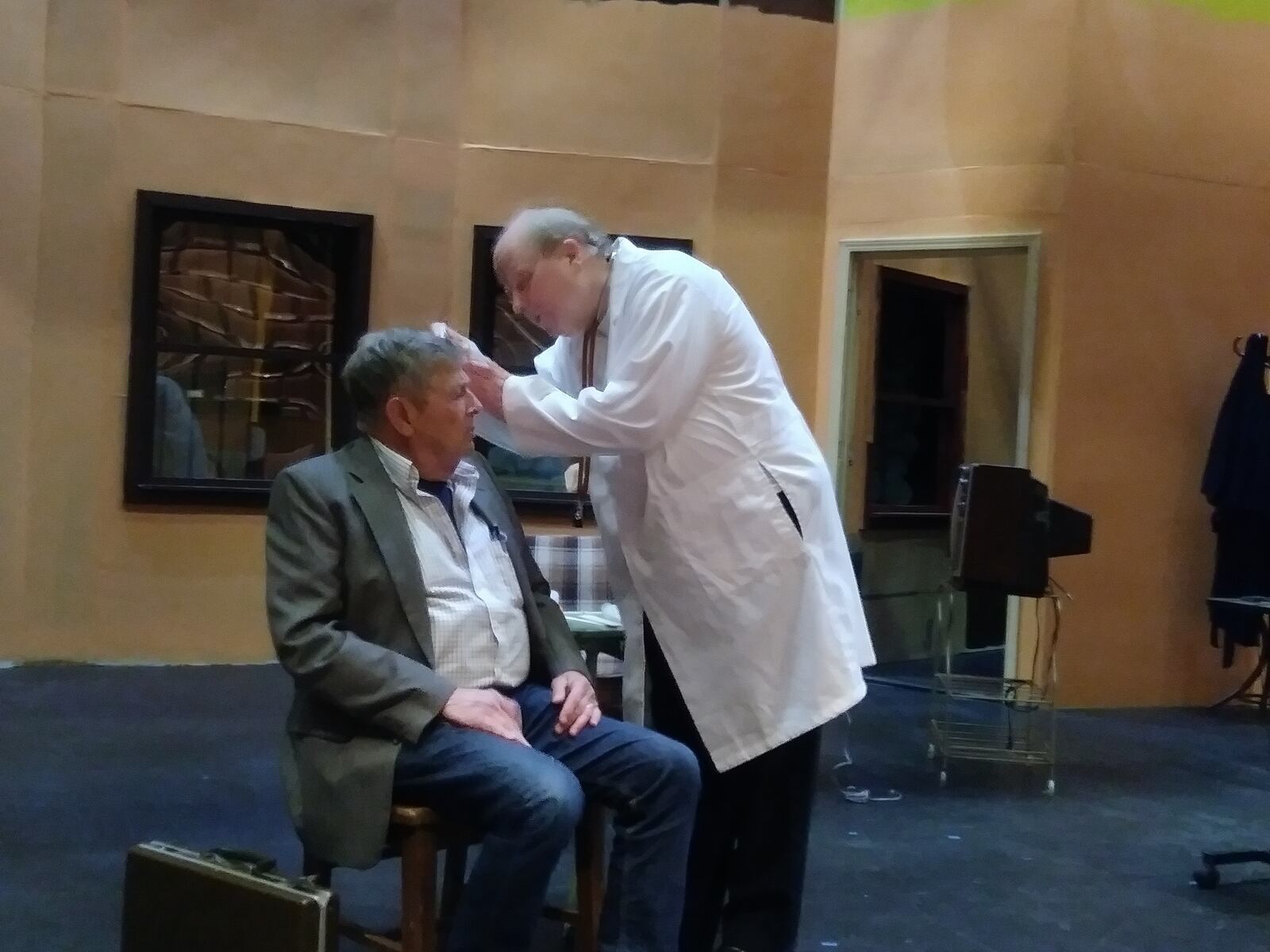 Actors with the Fairfield Footlighters rehearse "The Sunshine Boys." CONTRIBUTED