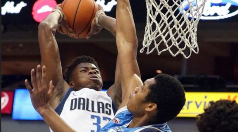 The Mavericks' Kostas Antetokounmpo goes for a dunk against Taruike Jianiyou, of the Beijing Ducks, in the fourth quarter of a preseason game at American Airlines Center on September 29, 2018 in Dallas, Texas. (Photo by Richard Rodriguez/Getty Images)