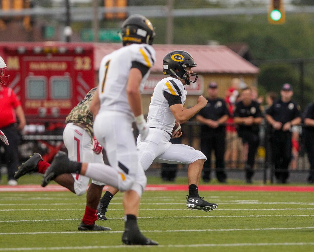 Fairfield beasts Centerville in season opener football
