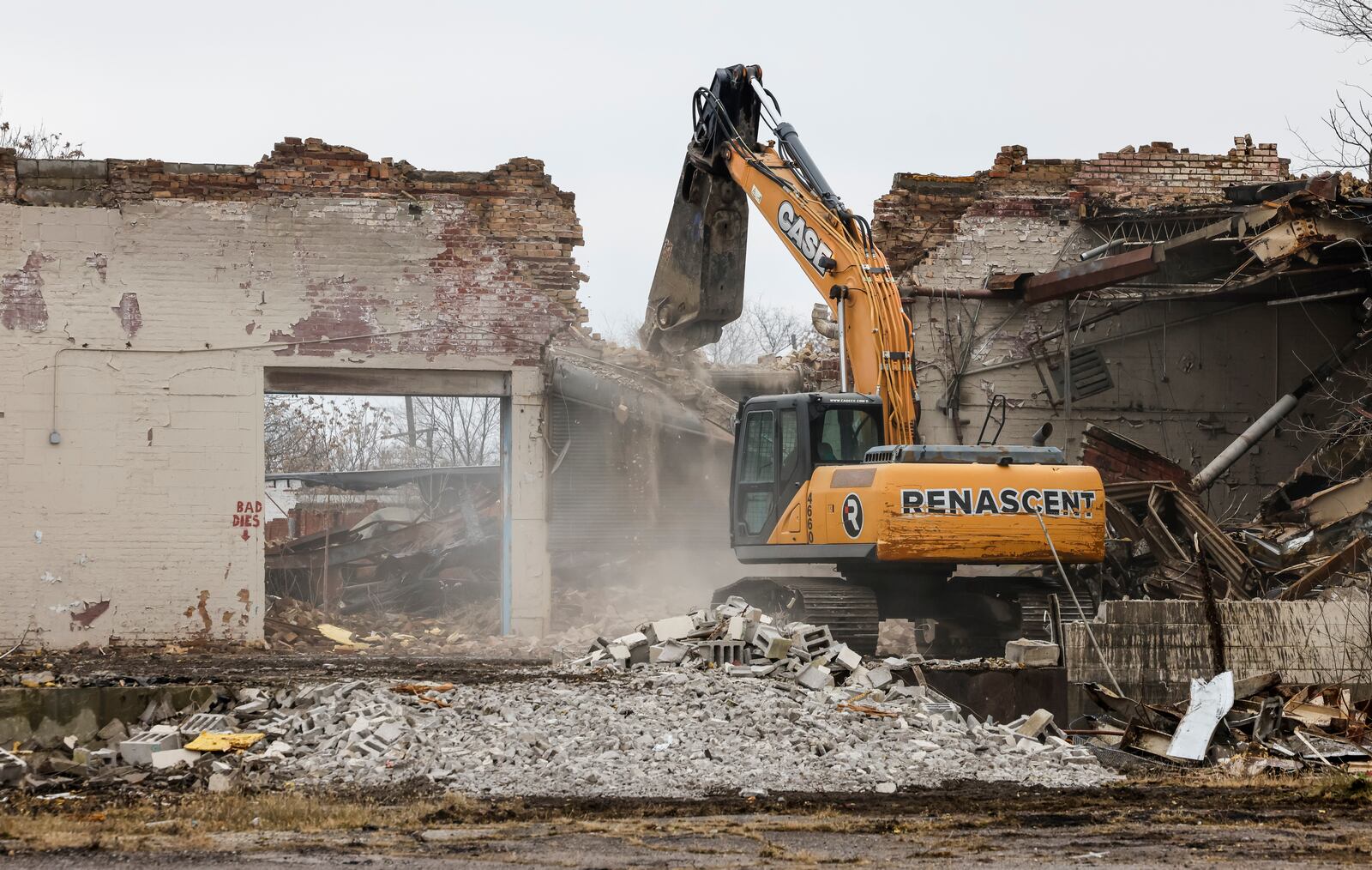 Crews start to demolish the former Middletown Paperboard complex Wednesday, Jan. 10, 2024 over 4 years after it was destroyed by fire. Firefighters from multiple departments battled the fire that started on January 1, 2020. NICK GRAHAM/STAFF