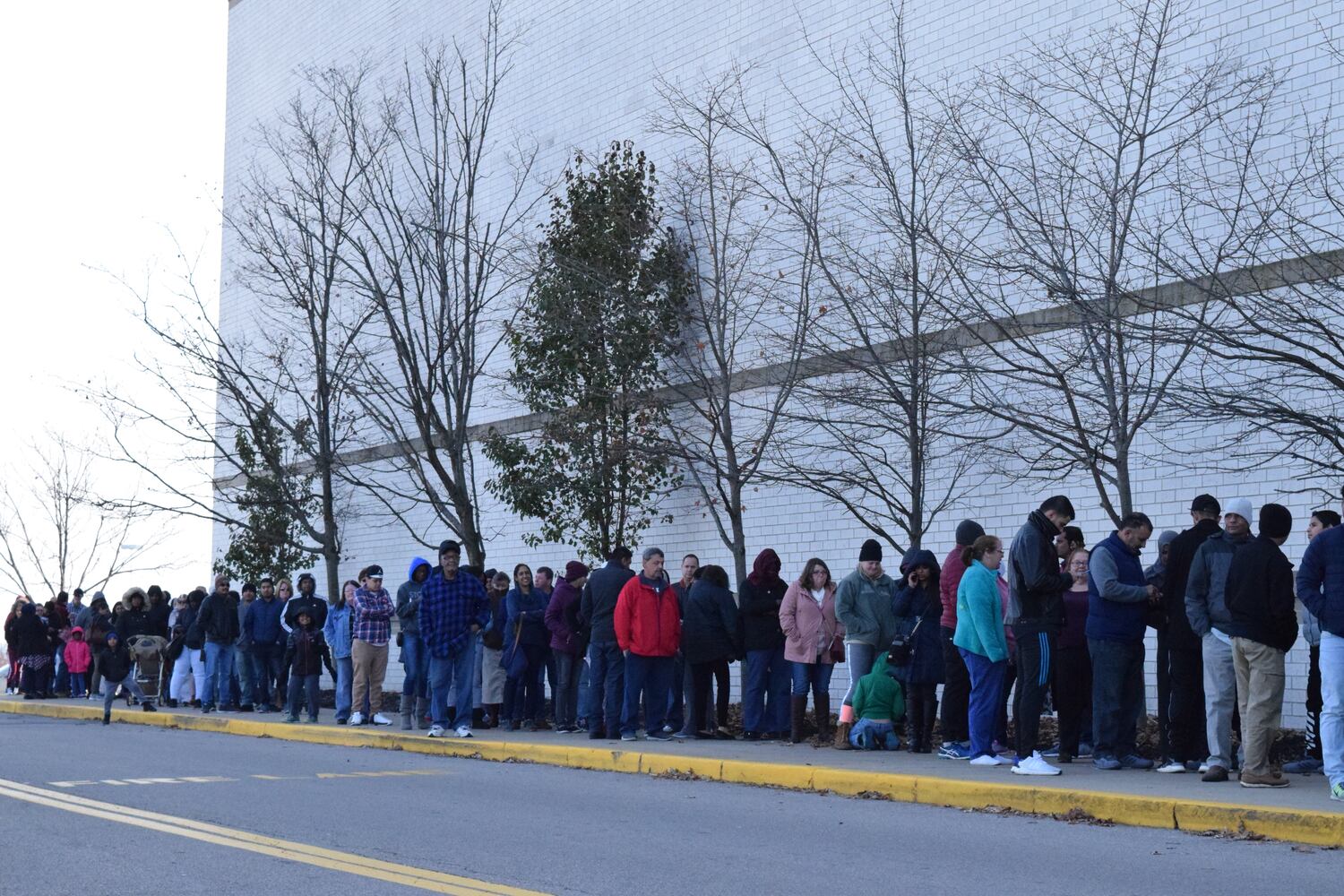 PHOTOS: Nearly 1K shoppers flood JCPenney