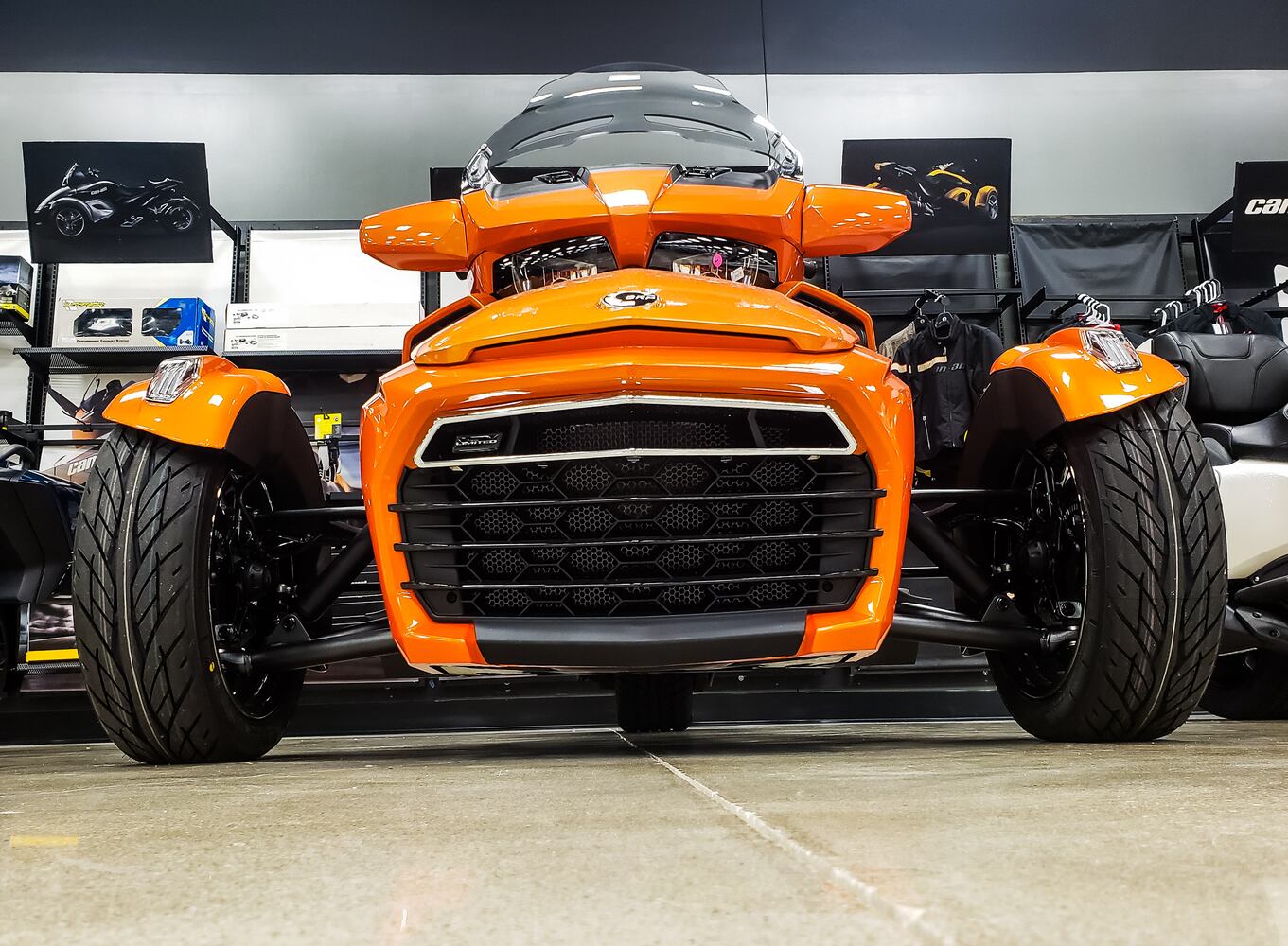 Octane Outlet motorcycle and powersports dealer now open in Middletown