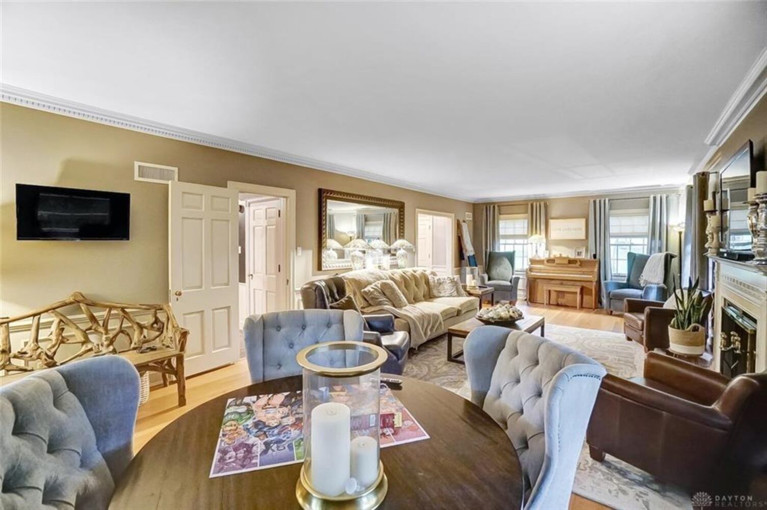 PHOTOS: Georgian Colonial in Oakwood listed for $769K