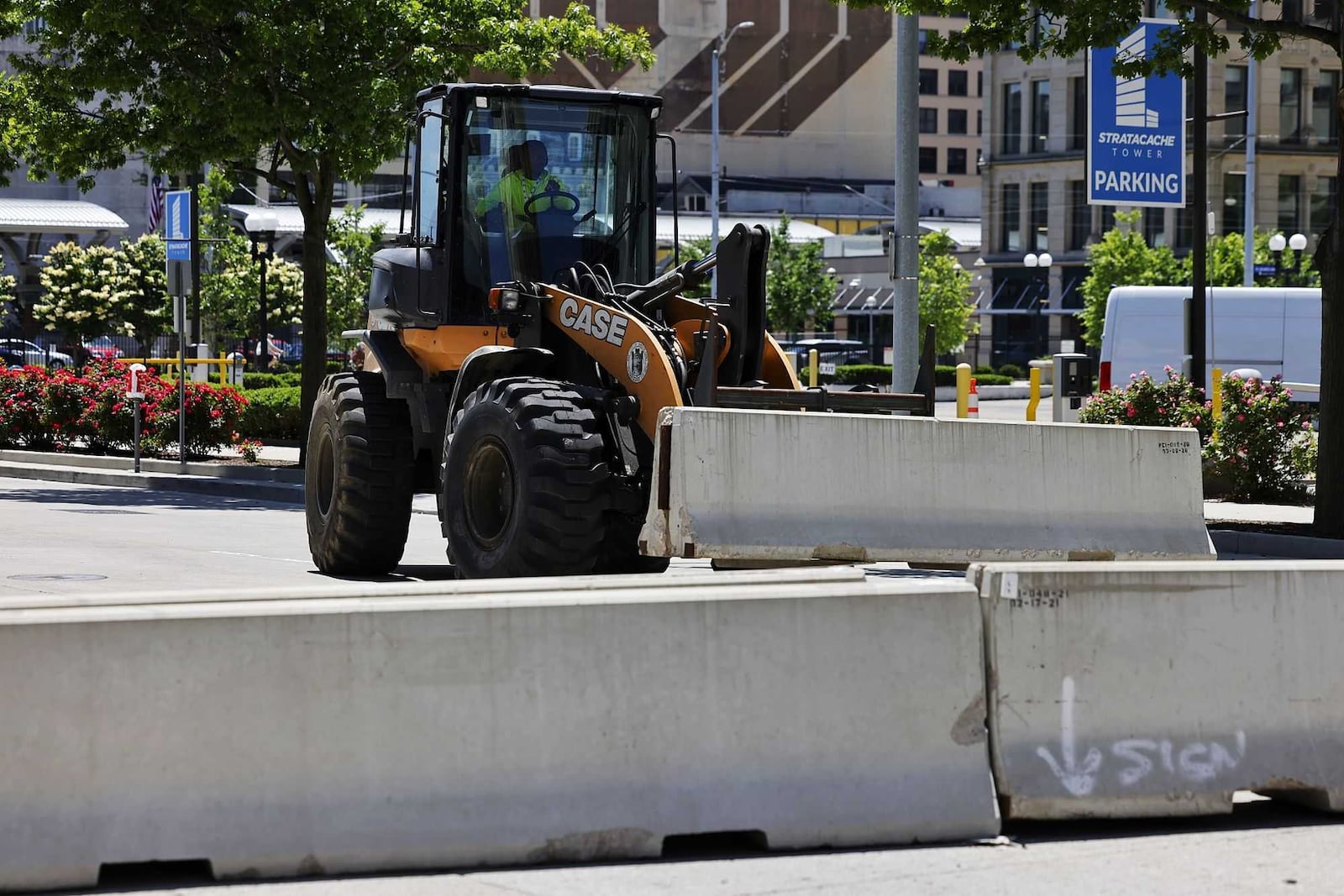 Law enforcement takes down the fencing surrounding the NATO Parliamentary Assembly in Dayton, Monday, May 26, 2025. NICK GRAHAM/STAFF